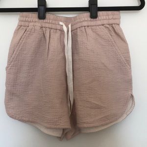 Wilfred cotton shorts from Aritzia
